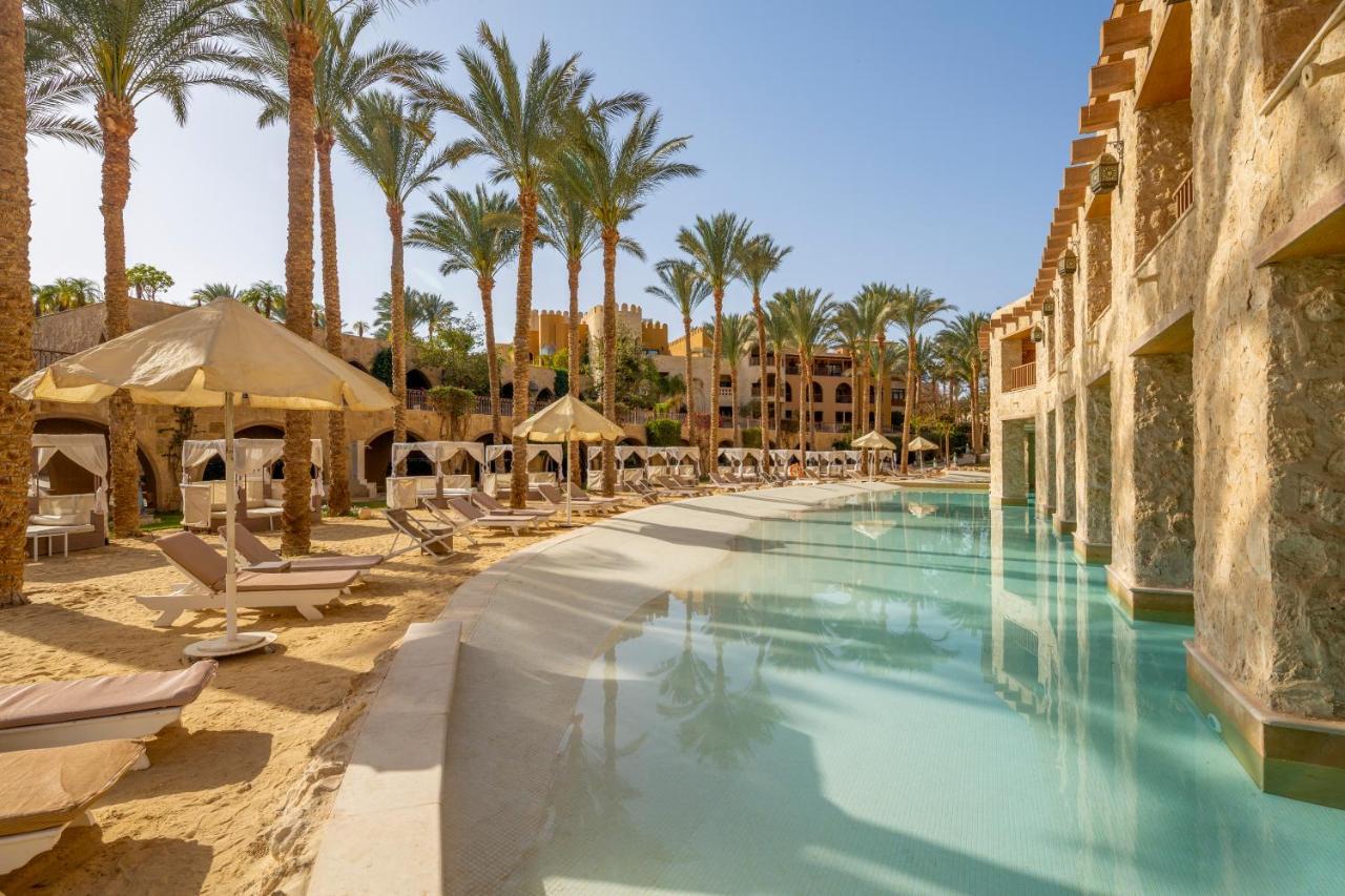 The Makadi Spa Hotel - Couples Only 18 Years Plus Hurghada Exteriör bild The pool at the Hilton Luxor
