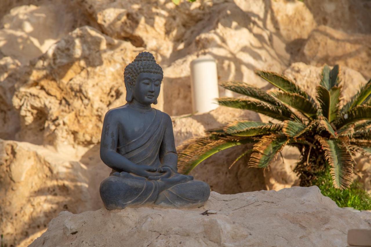 The Makadi Spa Hotel - Couples Only 18 Years Plus Hurghada Exteriör bild A statue of the Buddha