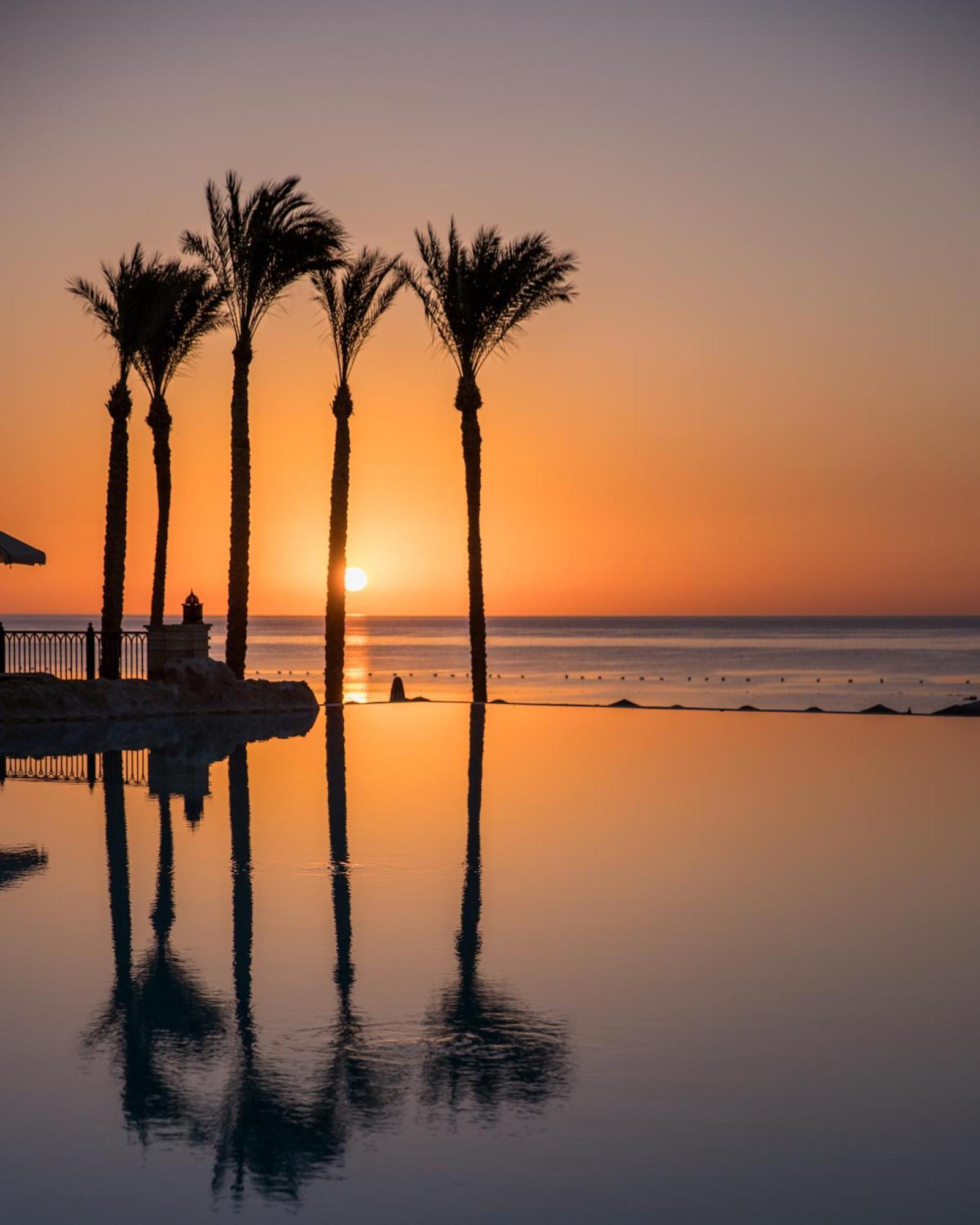 The Makadi Spa Hotel - Couples Only 18 Years Plus Hurghada Exteriör bild Sunset at the Hilton Sharm El Sheikh Resort