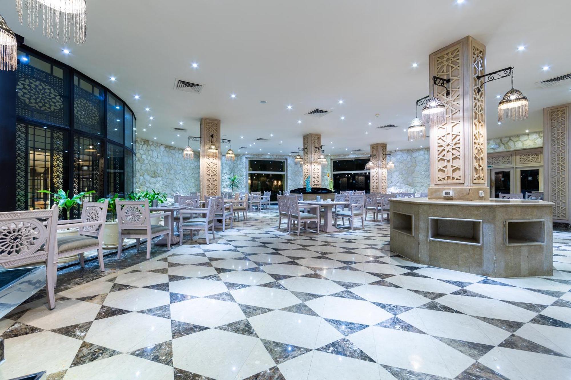 The Makadi Spa Hotel - Couples Only 18 Years Plus Hurghada Exteriör bild The interior of the hotel